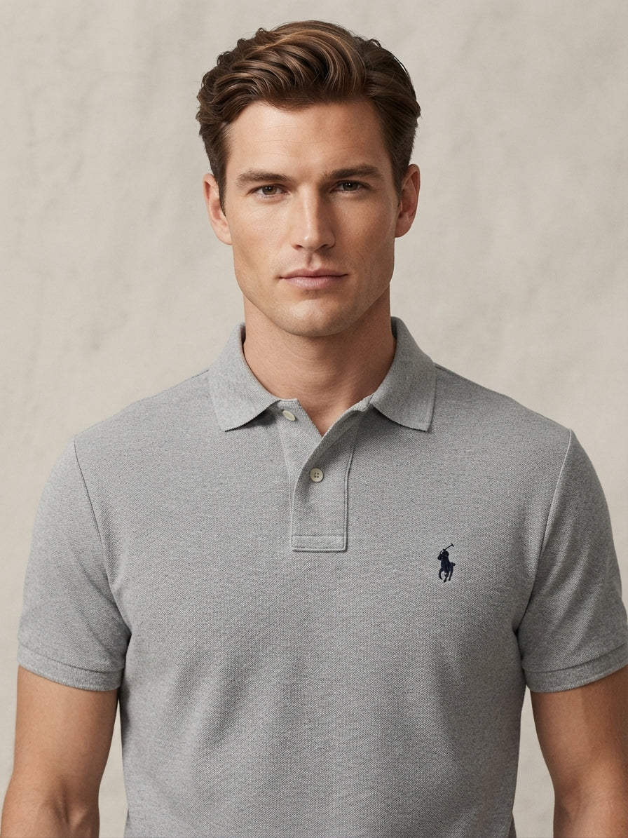 Polo Ralph Lauren Custom Fit gris chiné porté - vue modèle