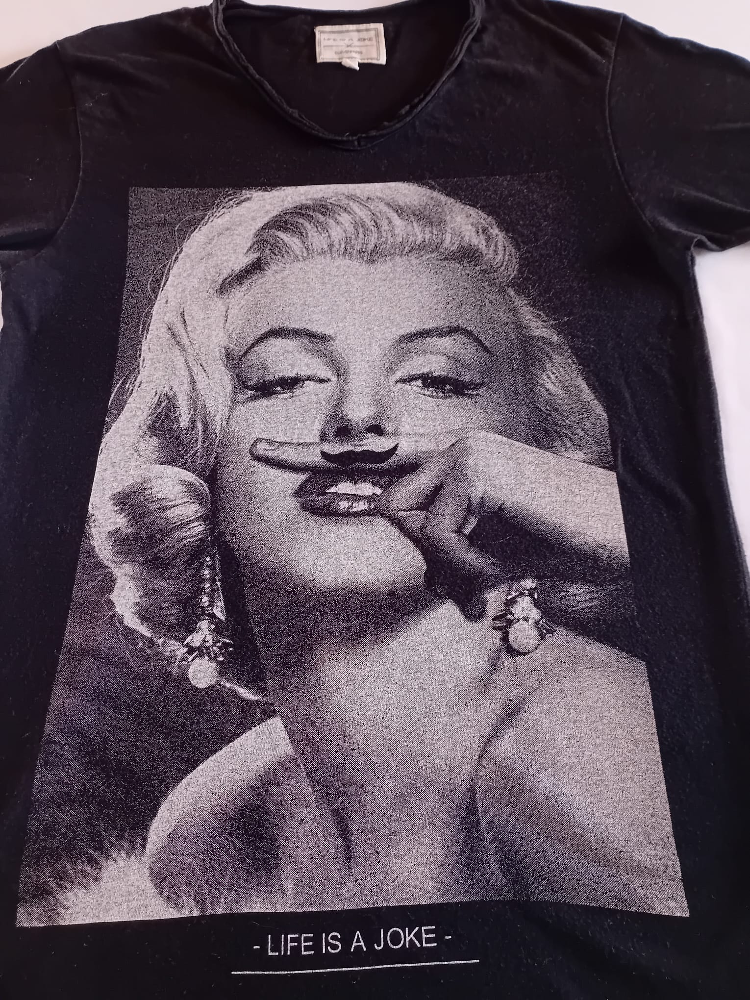 T-shirt Eleven Paris Life Is A Joke recto