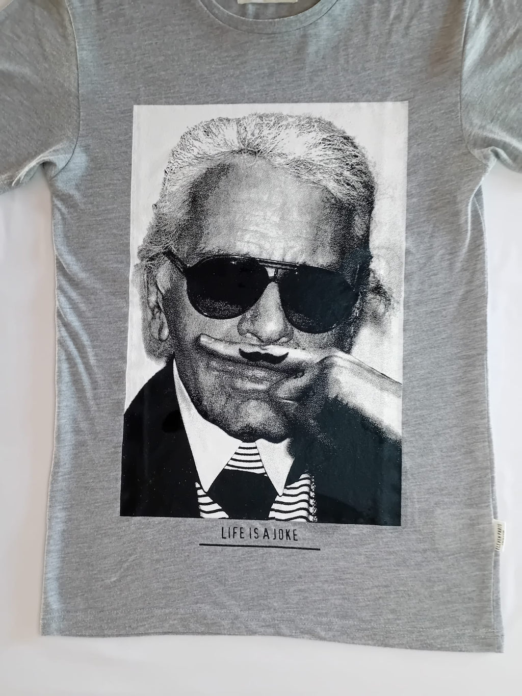Détail print Karl Lagerfeld