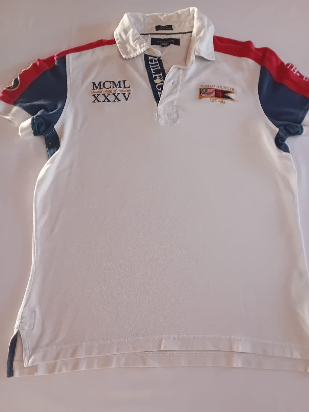 Vue détail polo Tommy Hilfiger