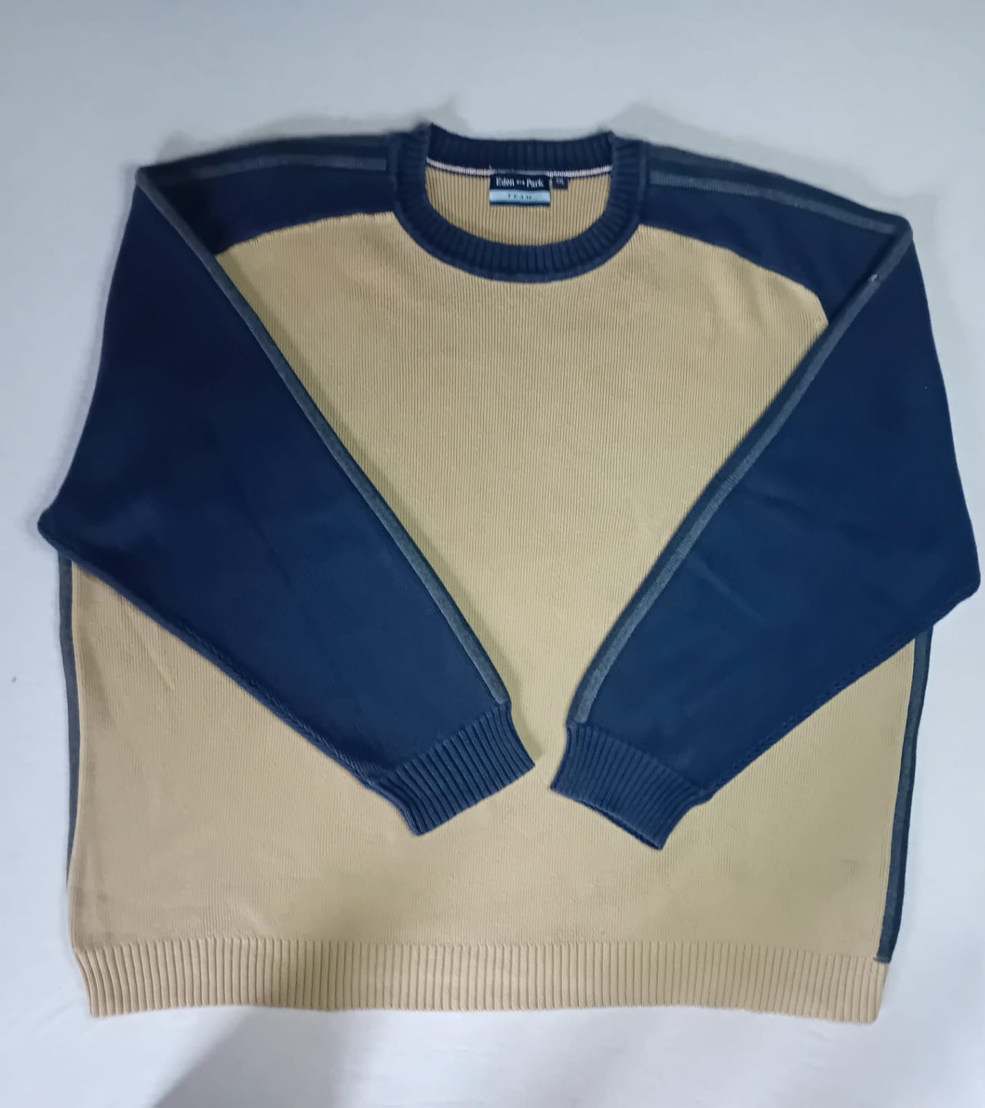 Pull col rond Eden Park Team color block beige/navy – vue de face