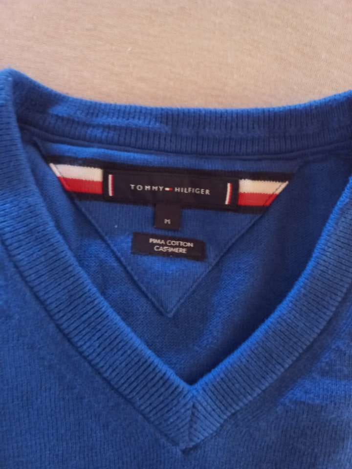 Étiquette Tommy Hilfiger Pima Cotton Cashmere taille M - détail col