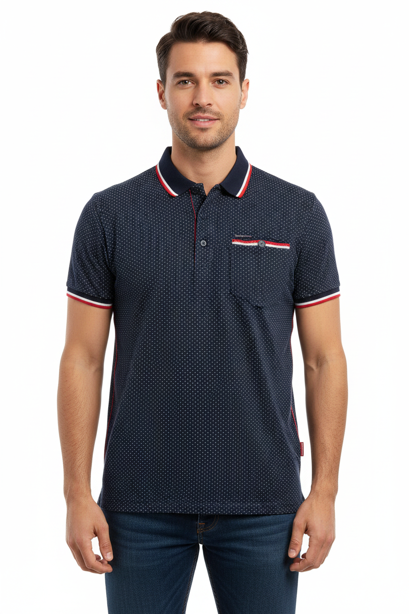 Polo Kaporal Jeans marine porté par un homme