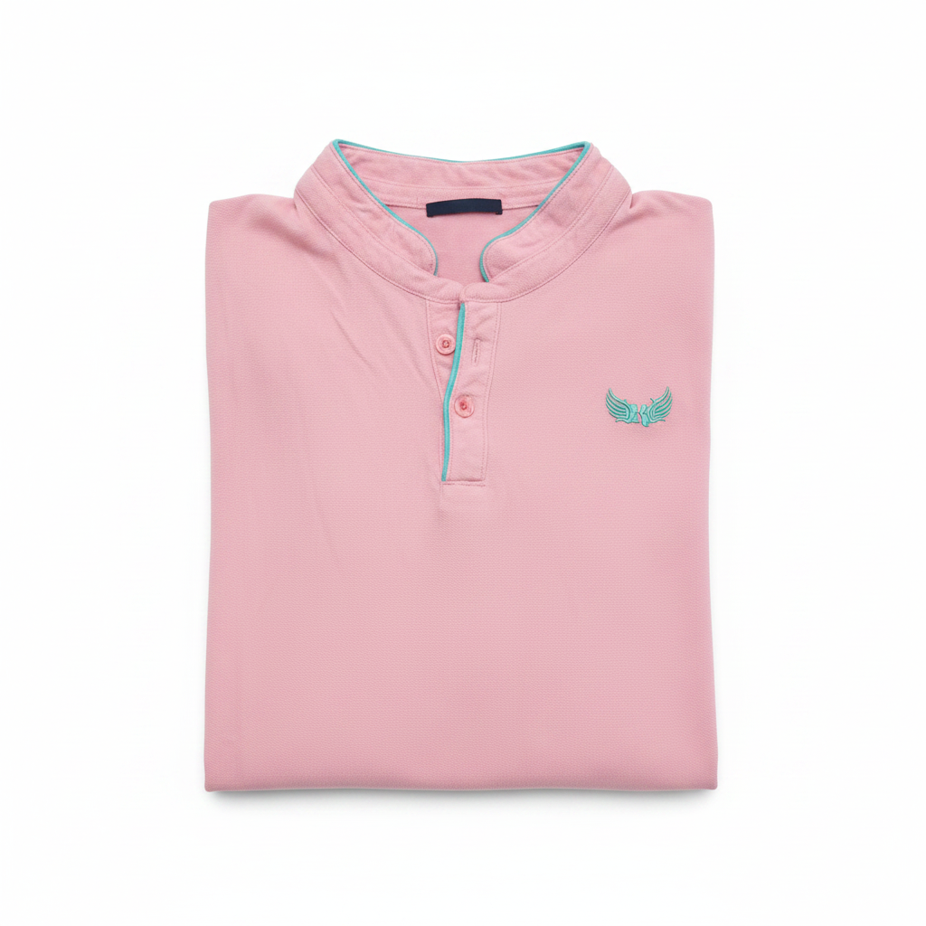 Polo Kaporal rose plié fond blanc