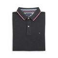 Polo noir anthracite plié
